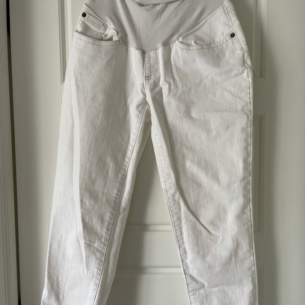 A Pea in the pod maternity jeans